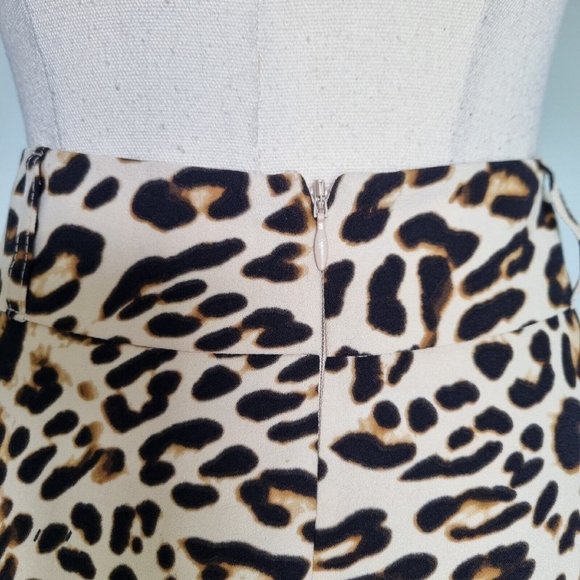 Review Feline Fine Multicolour Leopard Print A-Line Skirt Size 10 - Picture 6 of 8